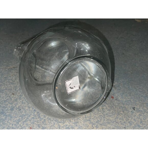 Glass Pitcher with Handle Handmade 10" with Molded Pour Spout - Picture 7 of 12